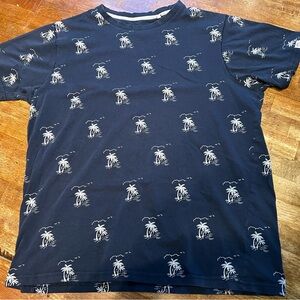 Thumb print graphic T